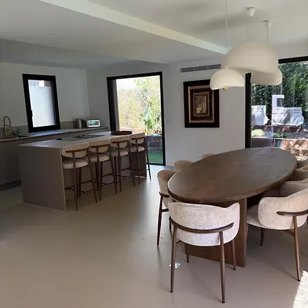 Villa Ana
